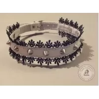 Белый ошейник с чёрным кружевом и шипами белый с черным 