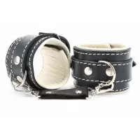 Черные наручники с бежевым подкладом черный с бежевым 