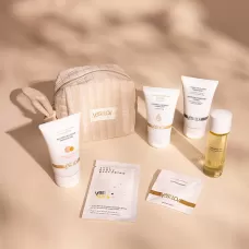 Набор YESforLOV La Trousse Enchantee в бежевой косметичке бежевый 