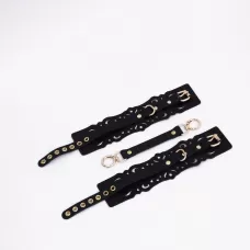 Черный кожаные оковы с узорами и золотистой фурнитурой черный с золотистым 